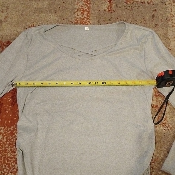 Women's size XL Gray maternity top - Picture 6 of 9